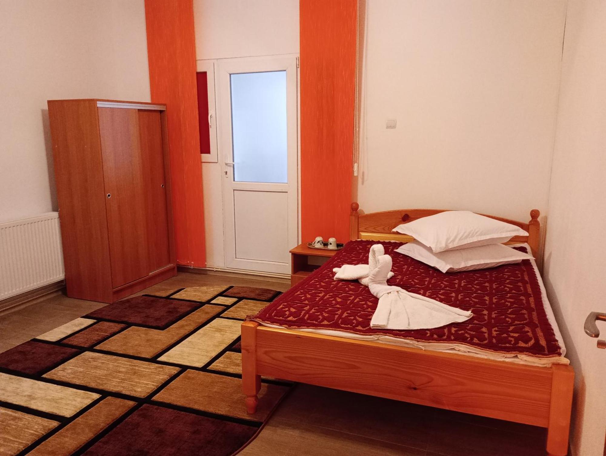 Pensiunea Irina 3 Zărneşti Exterior foto